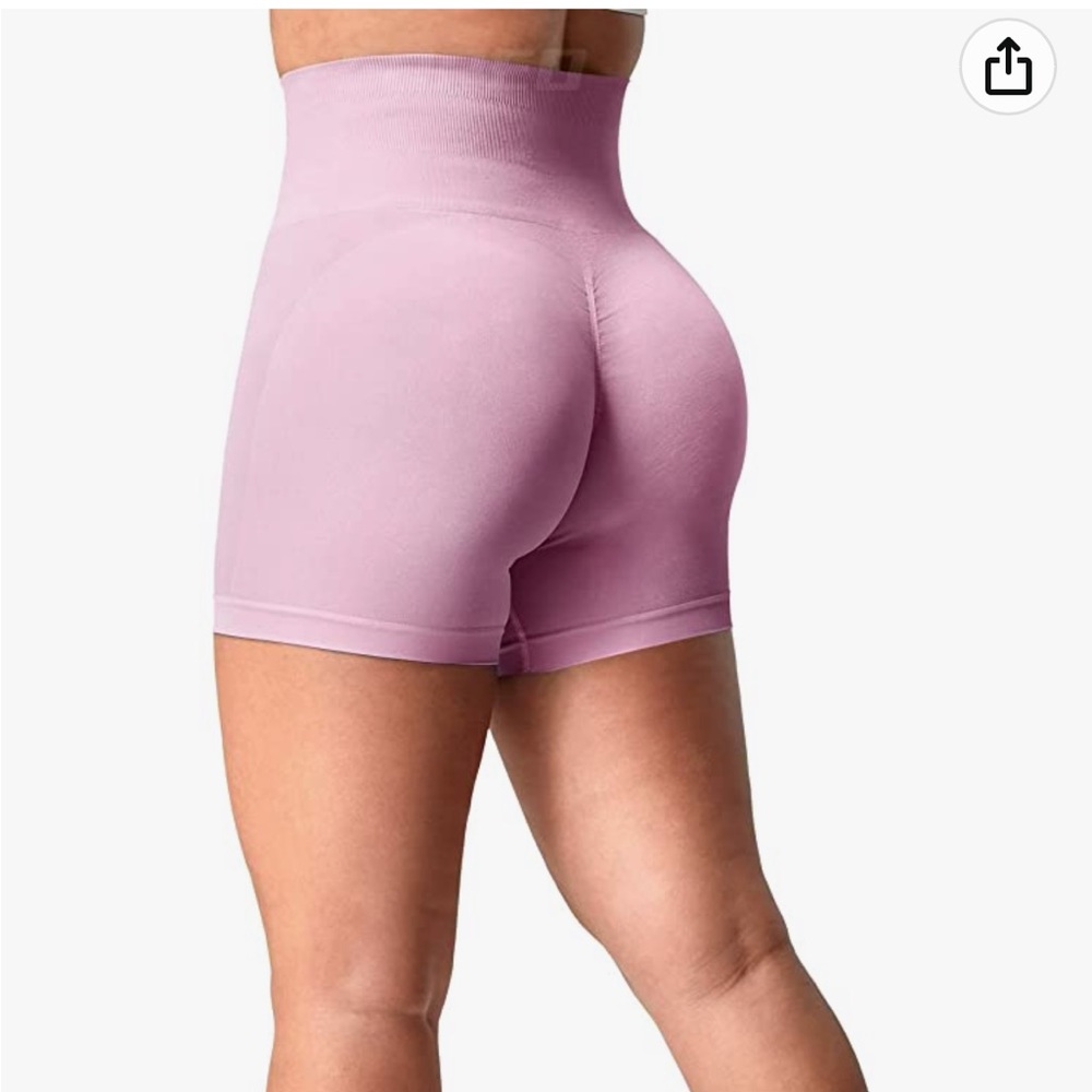 Booty scrunch biker shorts